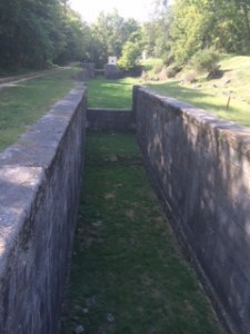 An empty lock along the former canal. 